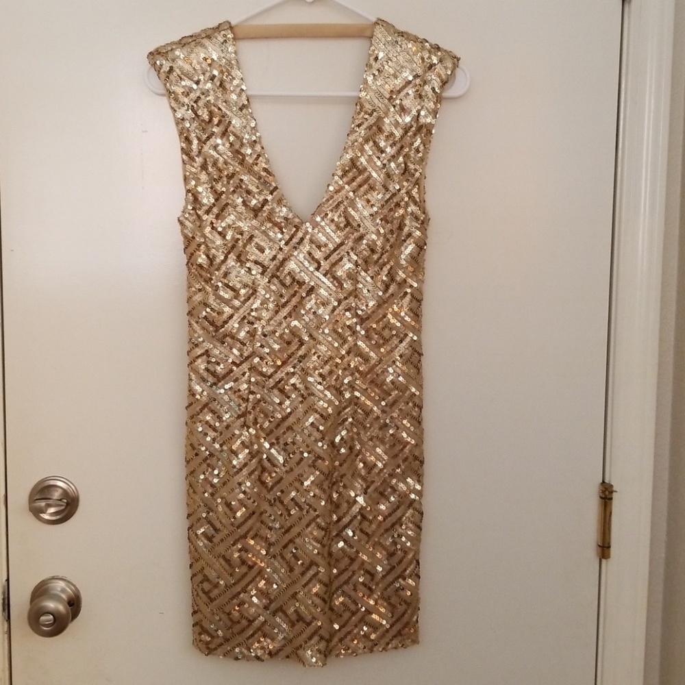 XXI Exclusive gold party dress